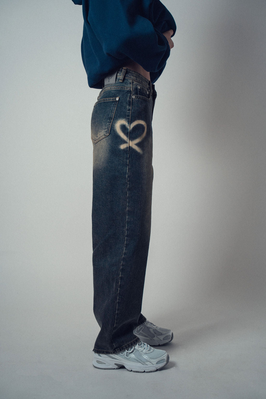Develop Korea Hearts Collide Jeans Navy | ODD EVEN