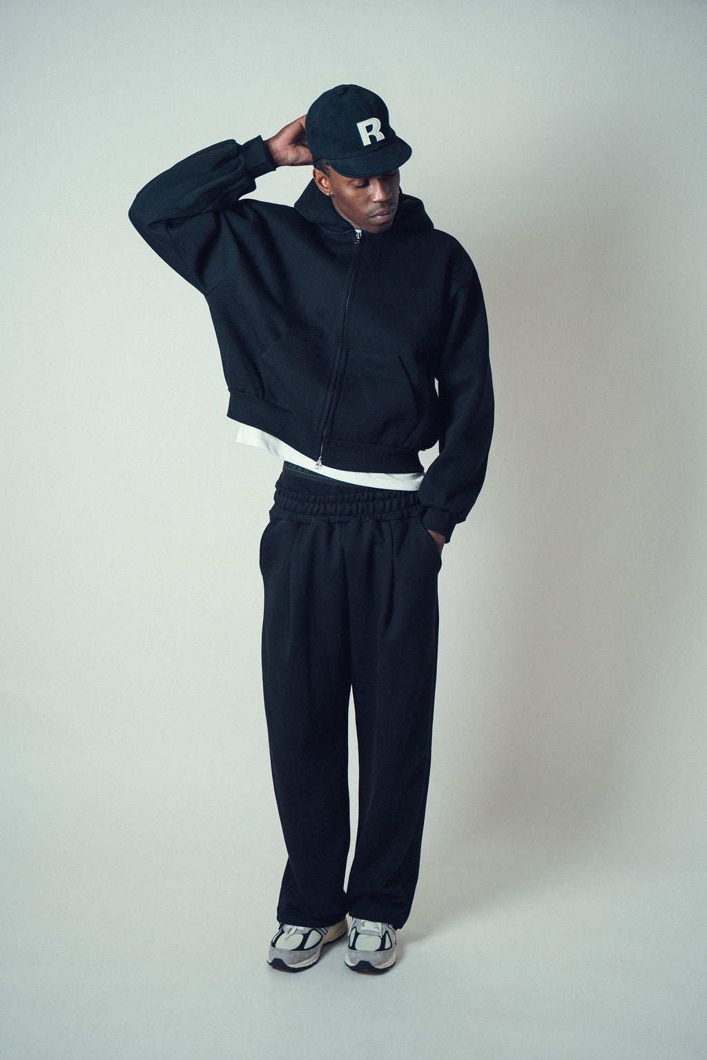 Lur Baggy Track Pants Black | ODD EVEN