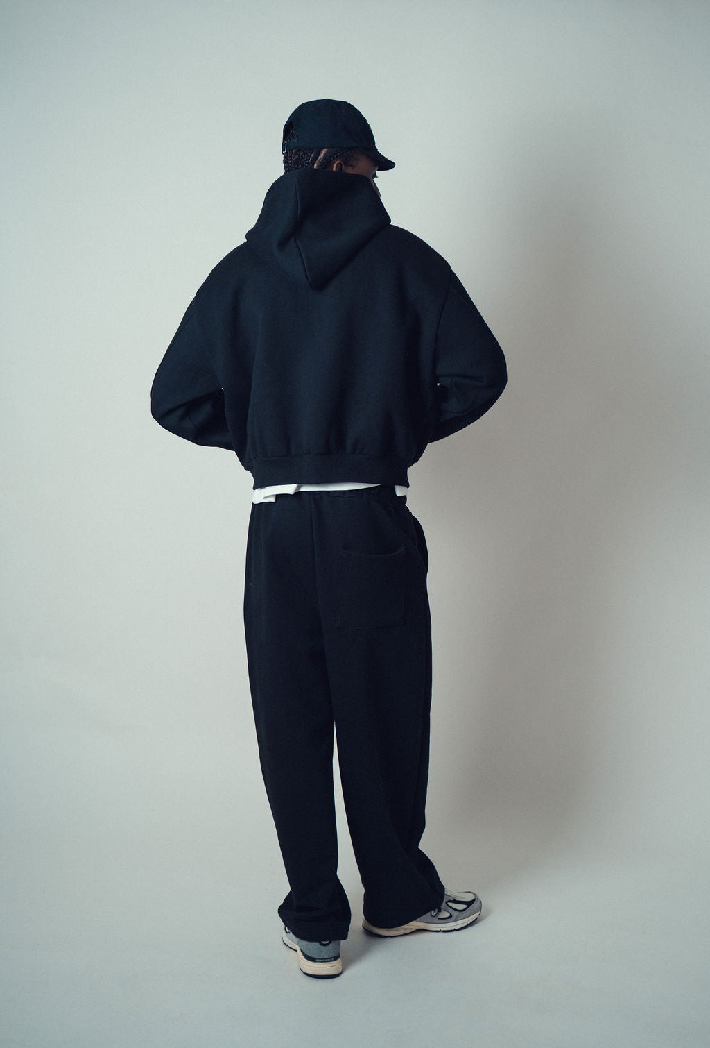 Lur Baggy Track Pants Black | ODD EVEN
