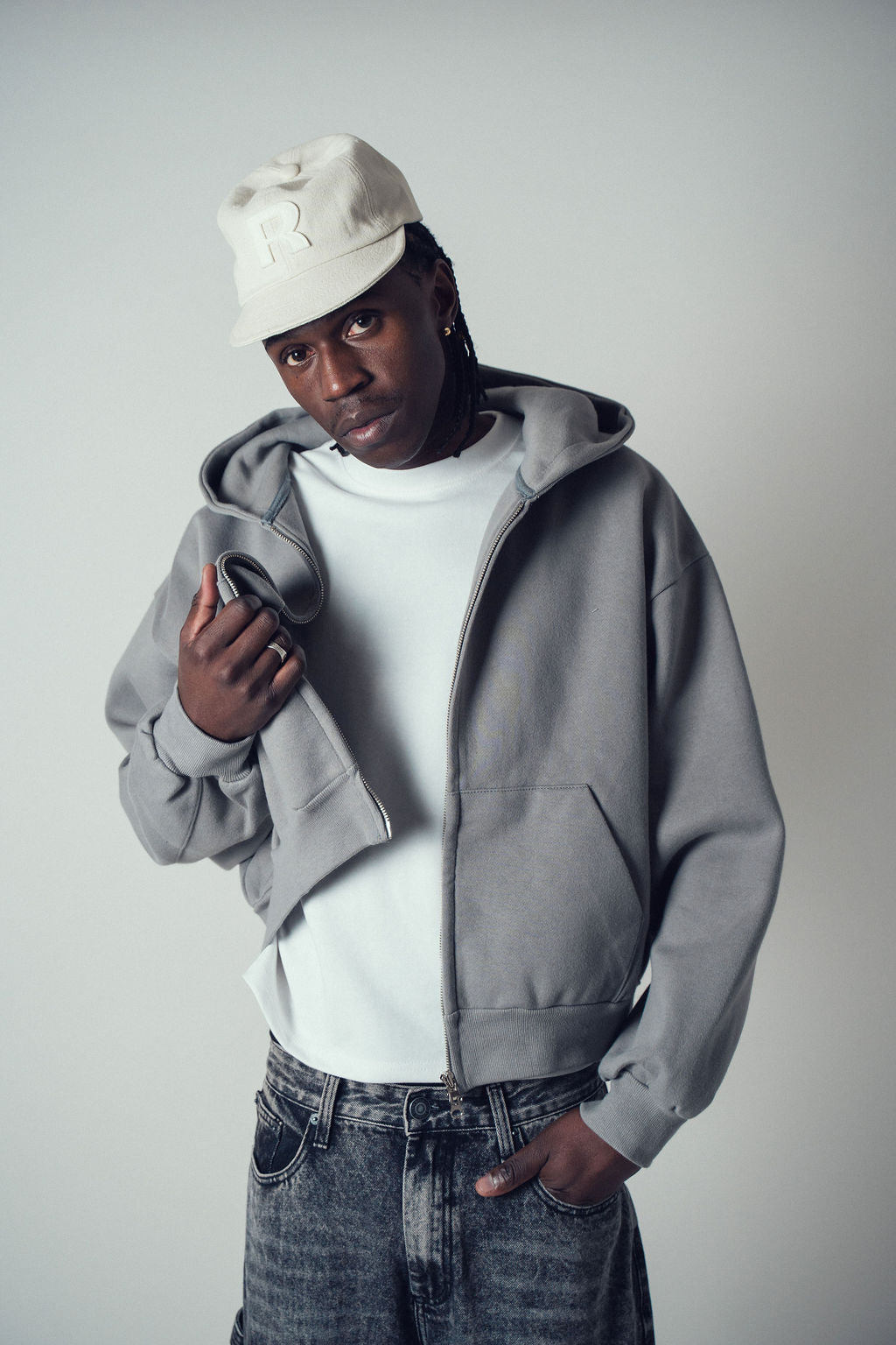 Invis-Able Hamptons Hoodie Smoke | ODD EVEN