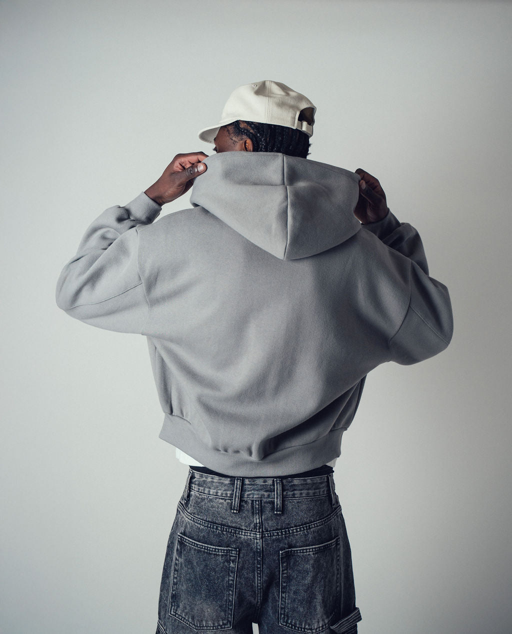 Invis-Able Hamptons Hoodie Smoke | ODD EVEN