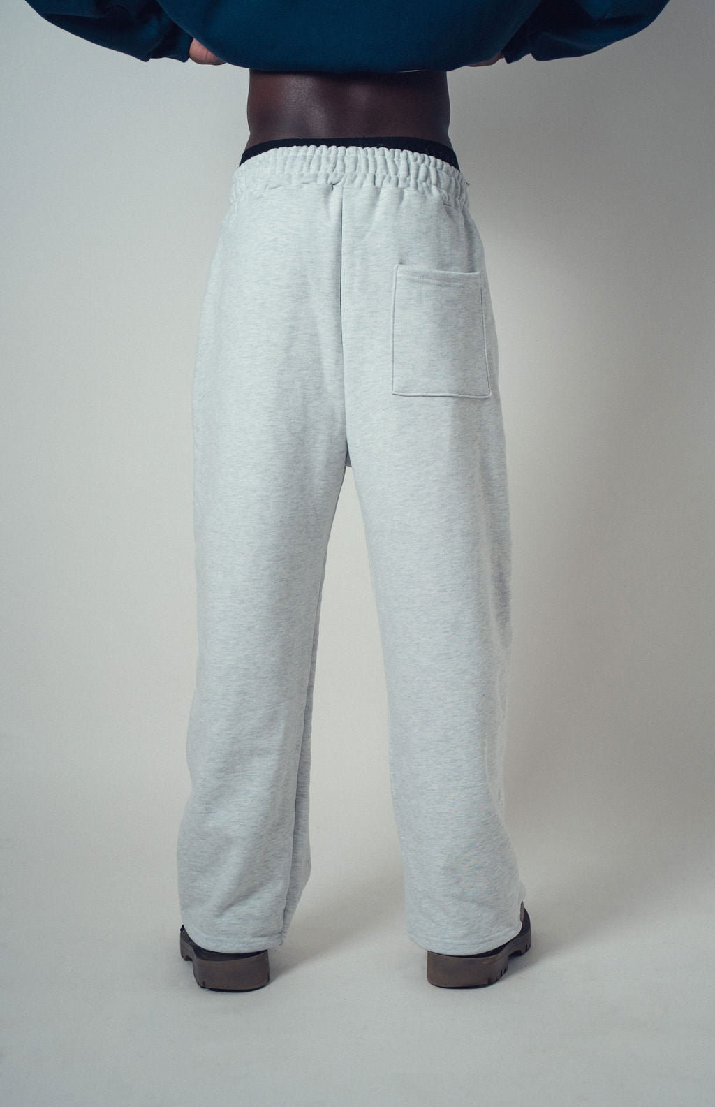 Lur Baggy Track Pants Light Grey | ODD EVEN