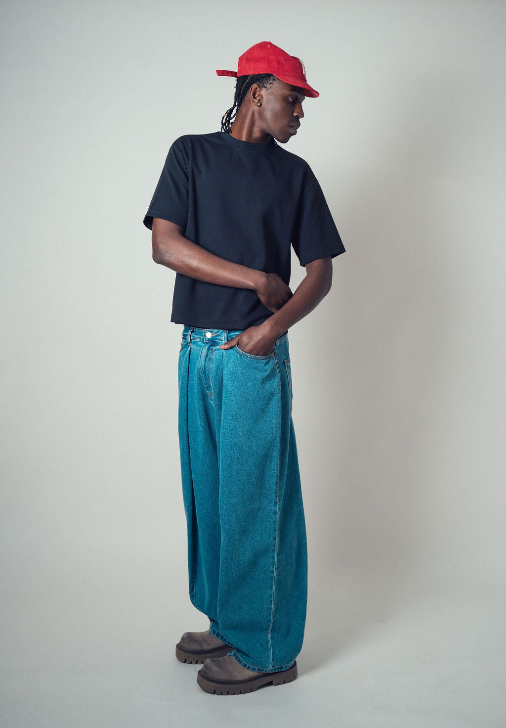 Howell Pleat Balloon Jeans Bluee | ODD EVEN