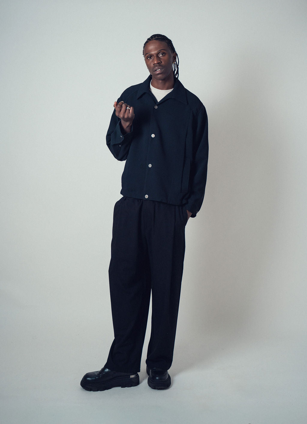 Ilcorso Classic Button Up Black | ODD EVEN