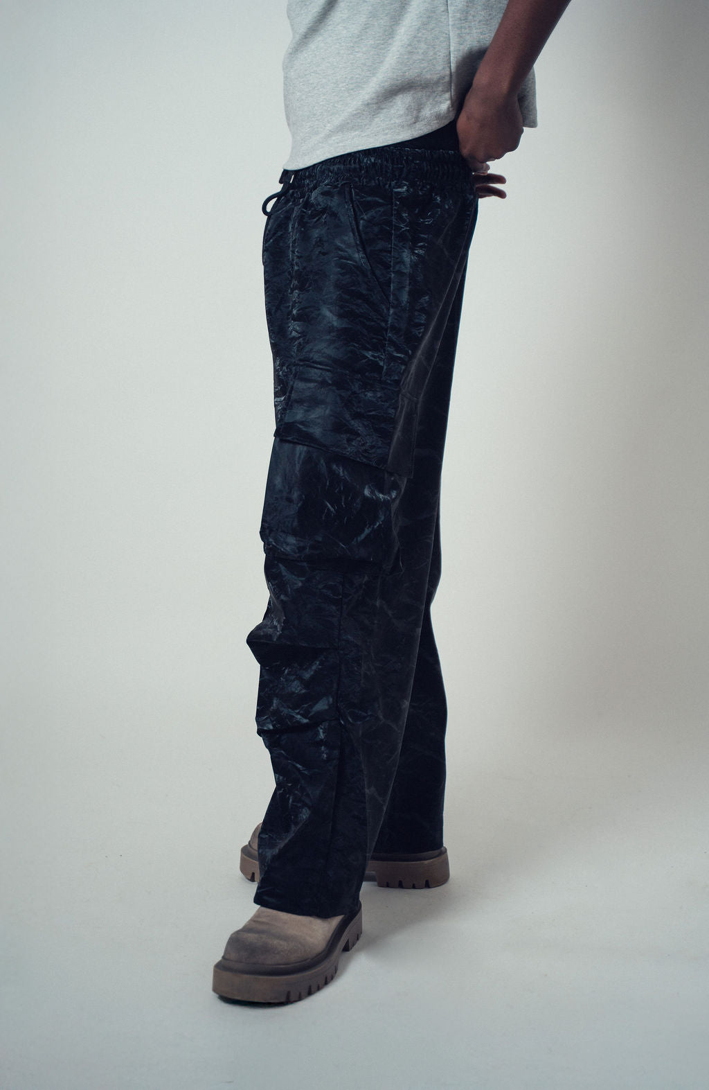 By Attention Bomber Pants Black | ODD EVEN