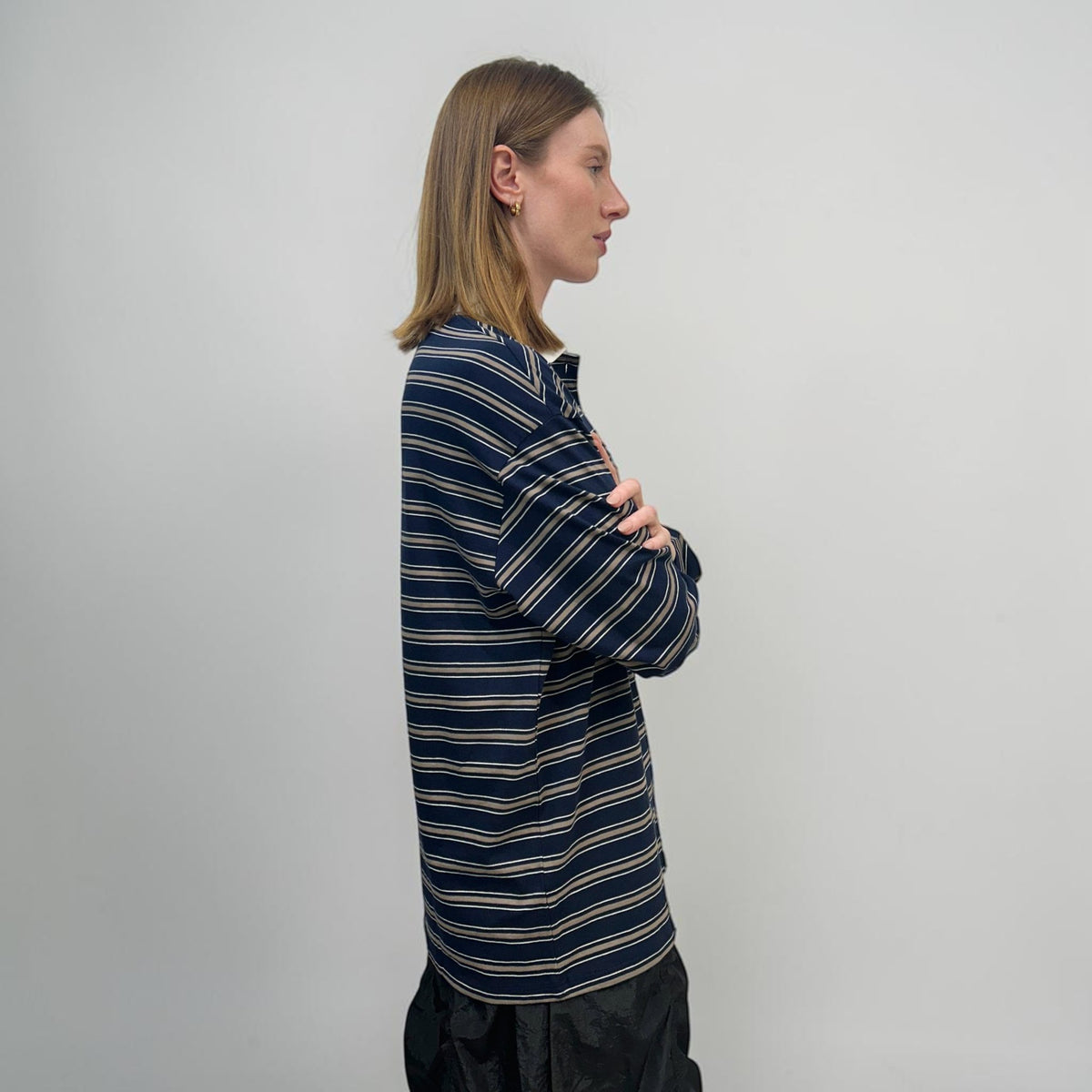 Askhaki Seoul Xliu Layered Top Navy | ODD EVEN