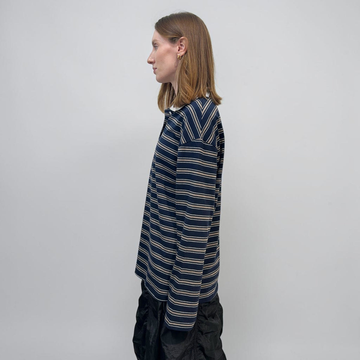 Askhaki Seoul Xliu Layered Top Navy | ODD EVEN
