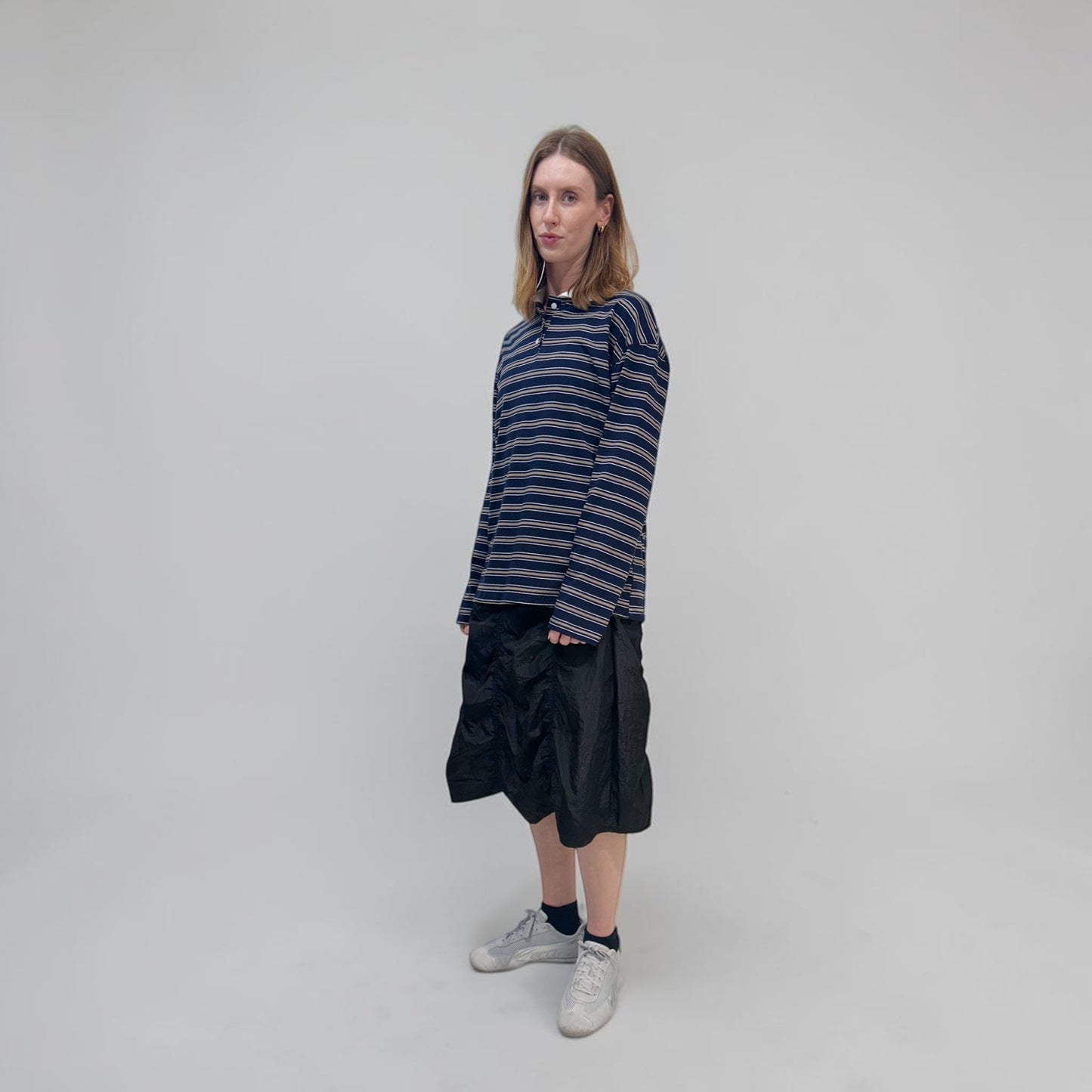 Askhaki Seoul Vallencourt Skirt Black | ODD EVEN