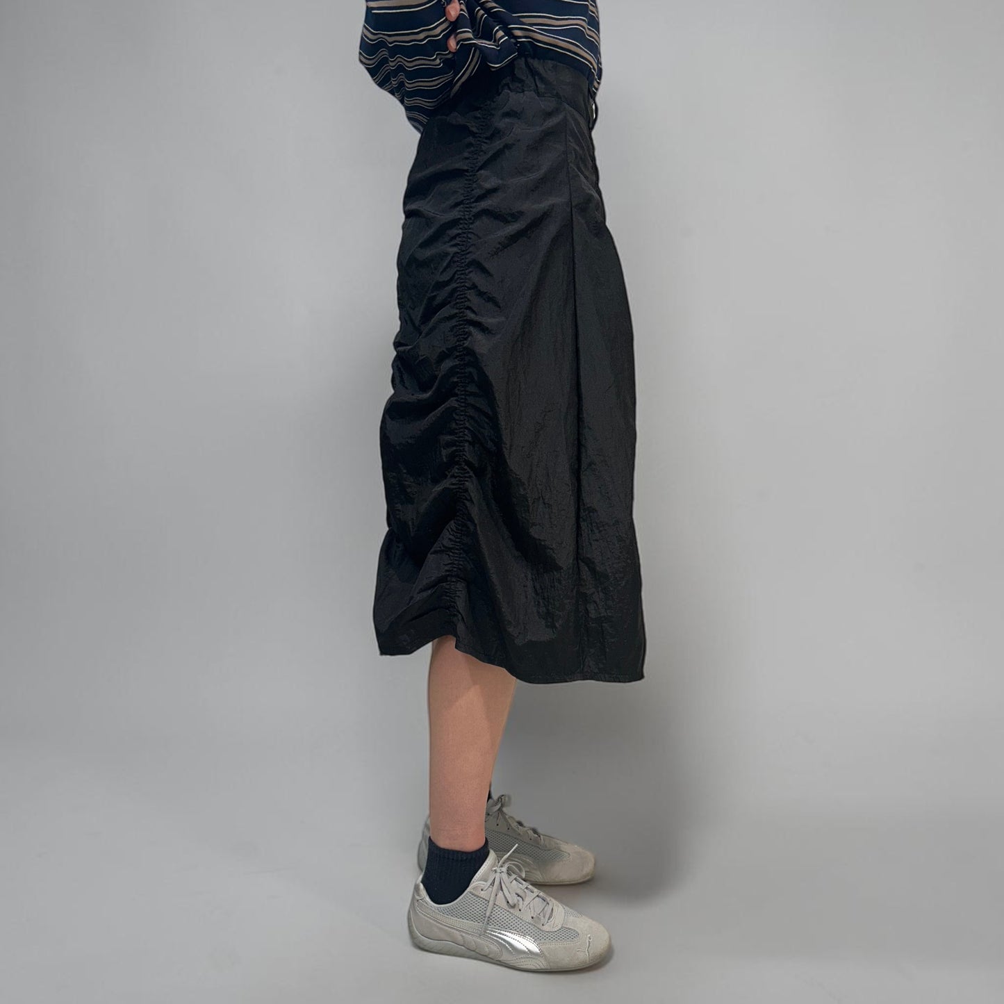 Askhaki Seoul Vallencourt Skirt Black | ODD EVEN