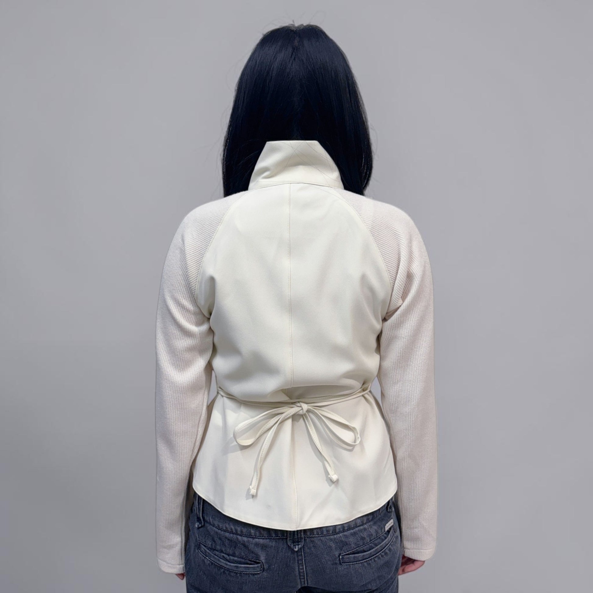 Askhaki Seoul Infinity Jacket White | ODD EVEN
