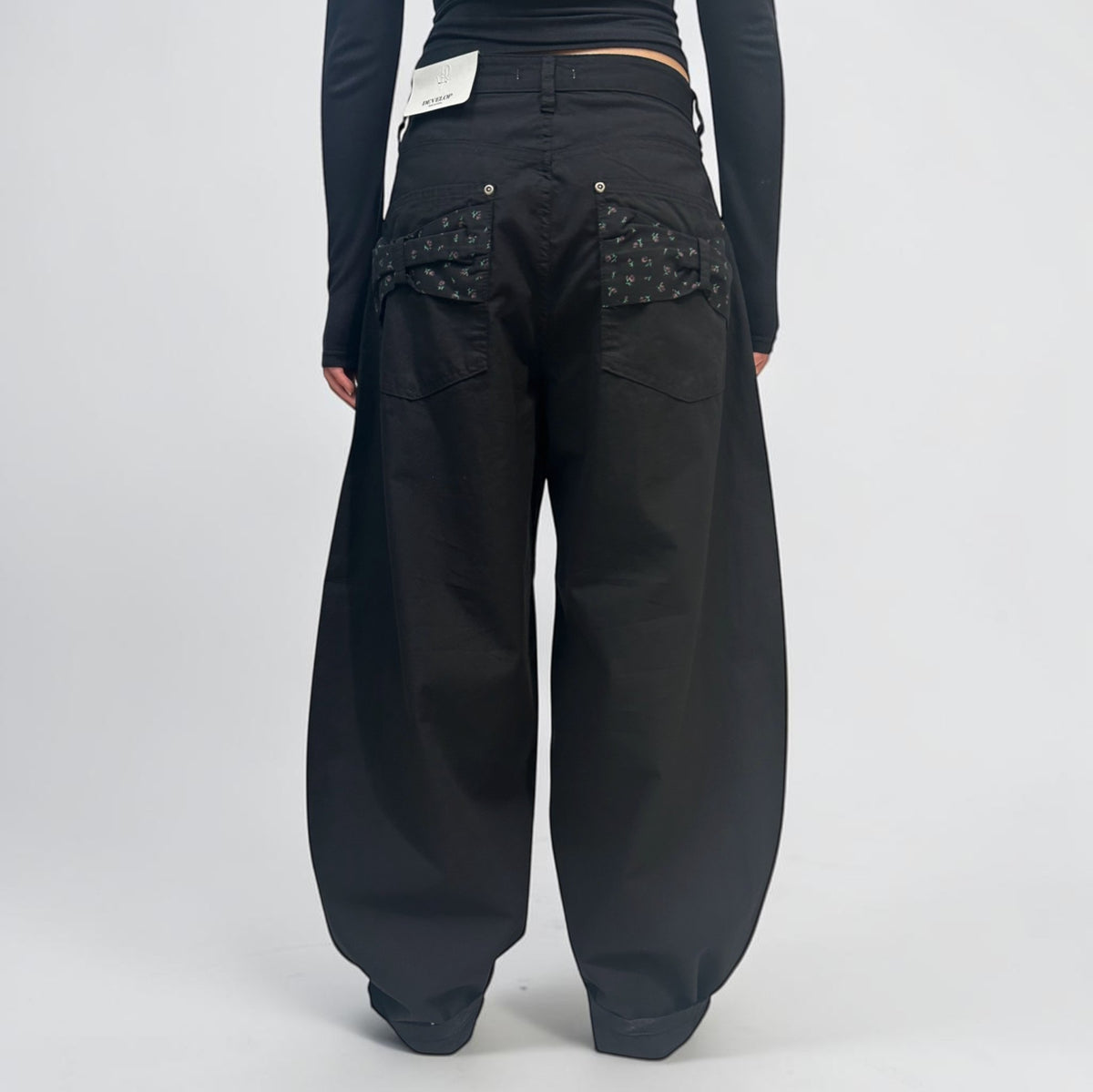 Develop Korea Shortcake Pants Black | ODD EVEN