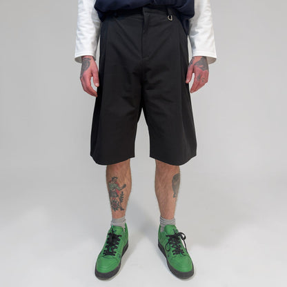 Senne Capital Pleated Shorts Black