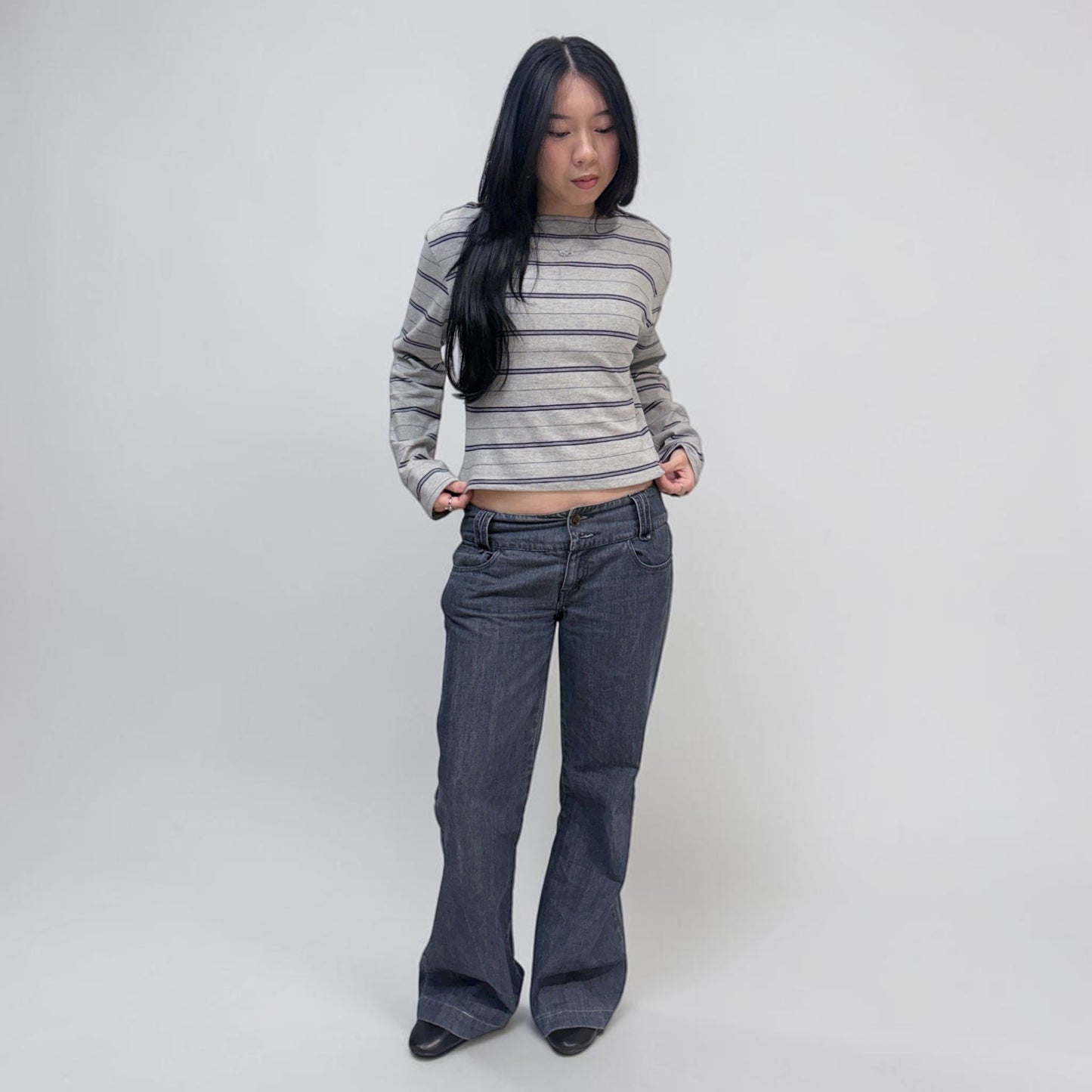 Askhaki Seoul Chelsea Long Sleeve Grey | ODD EVEN