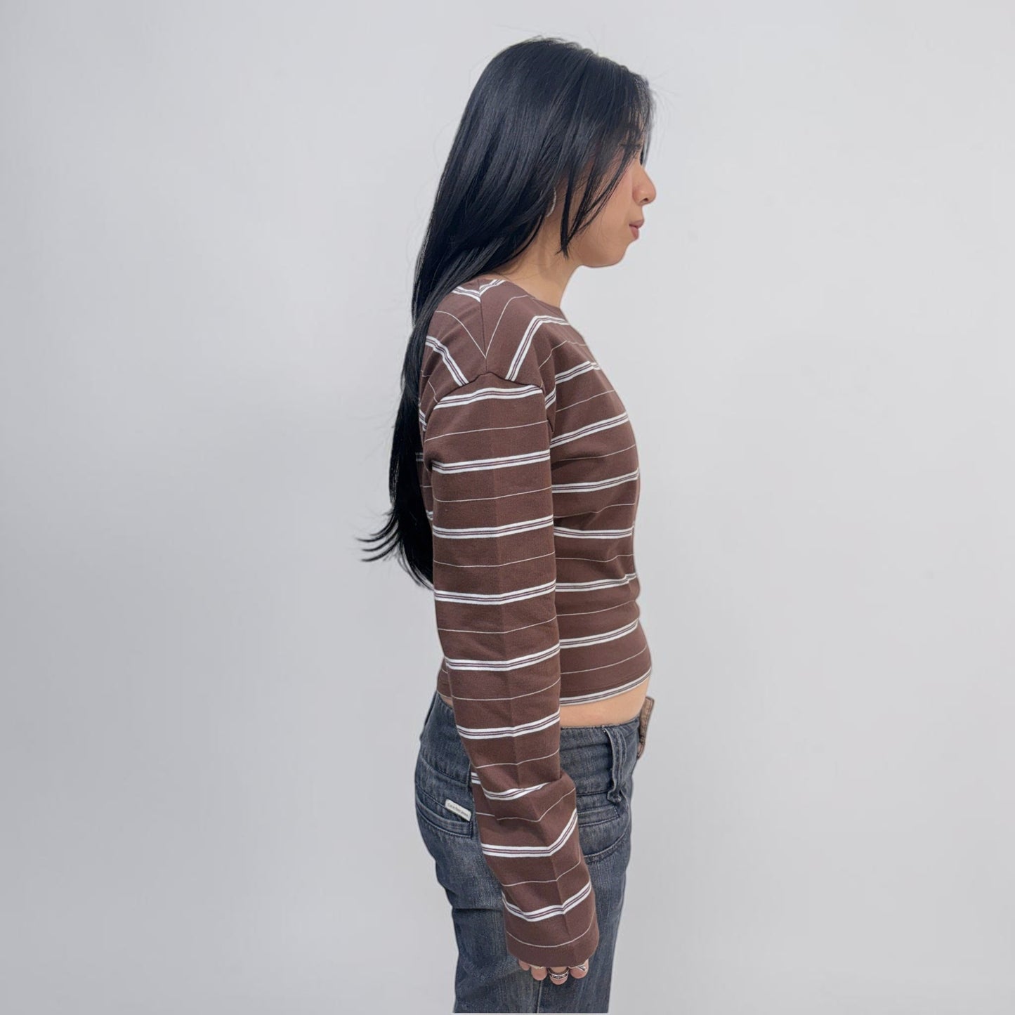 Askhaki Seoul Chelsea Long Sleeve Brown | ODD EVEN