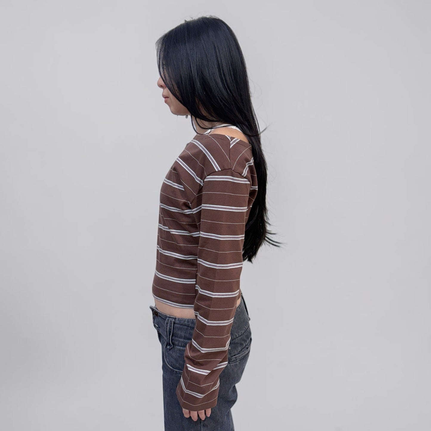 Askhaki Seoul Chelsea Long Sleeve Brown | ODD EVEN