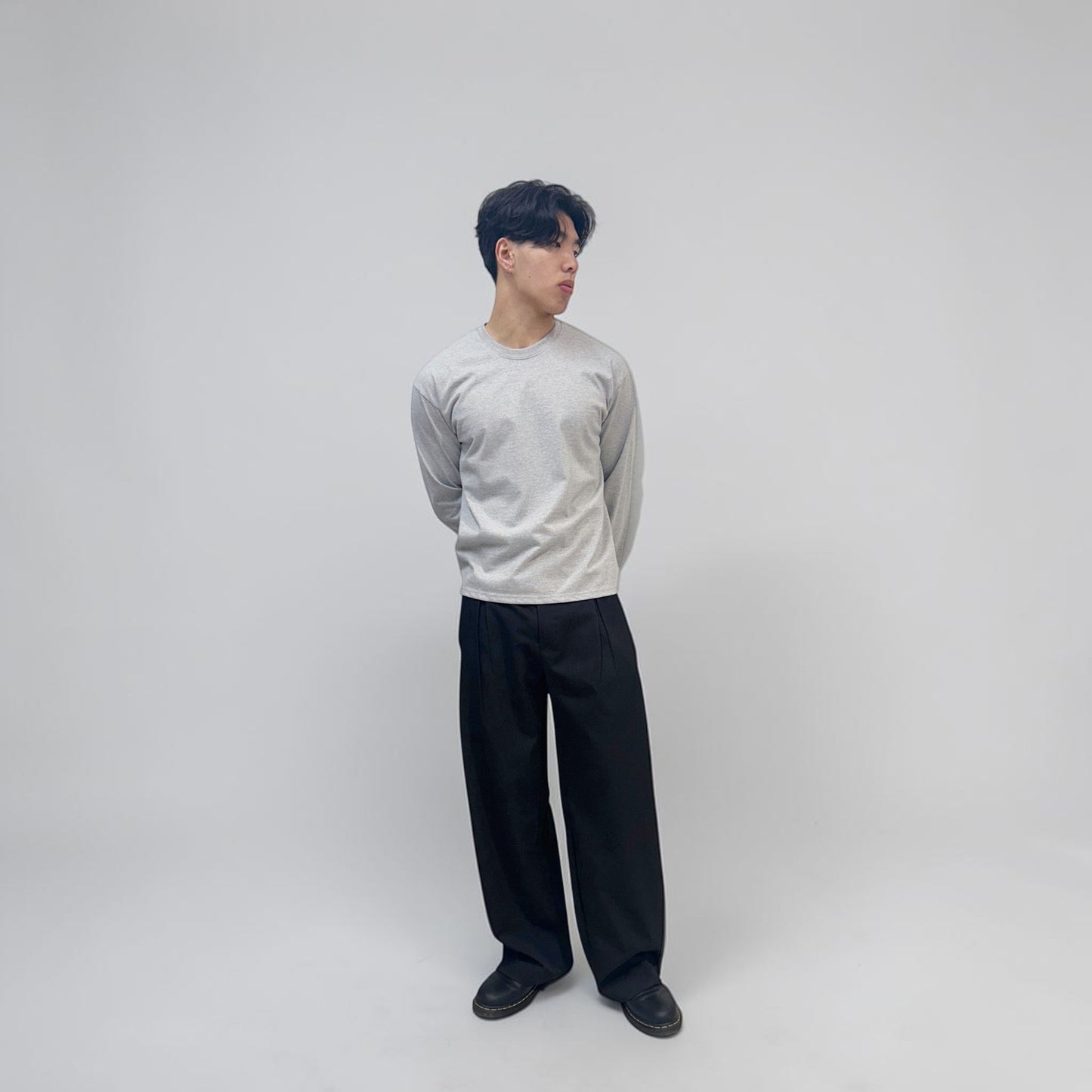 Margaret 2-Tuck Pants Black | ODD EVEN