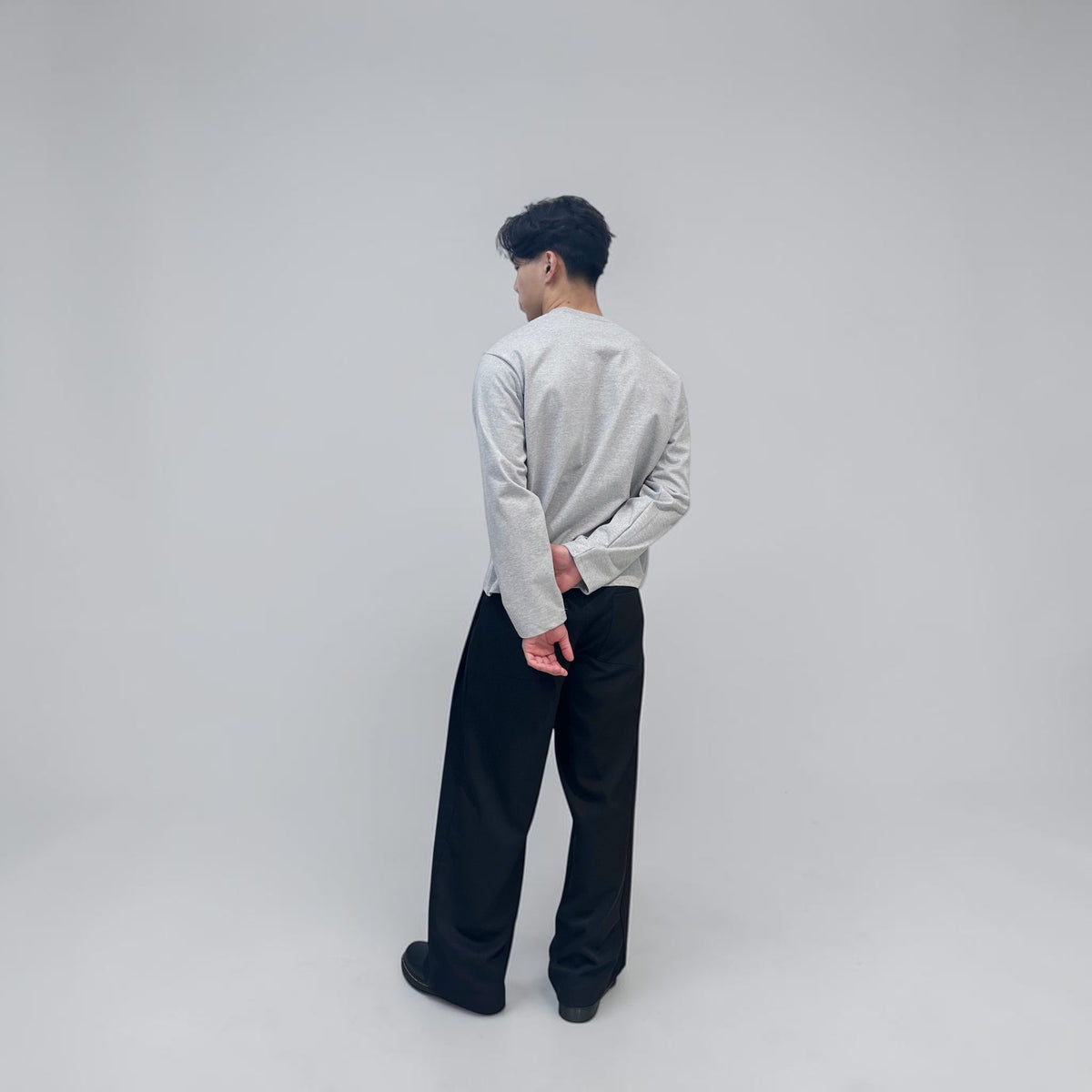 Margaret 2-Tuck Pants Black | ODD EVEN