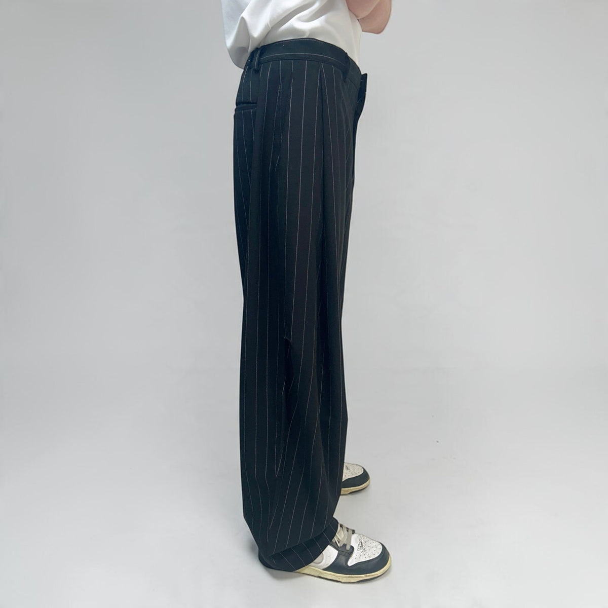 Senne Investment Pinstripe Pants Black/White | ODD EVEN