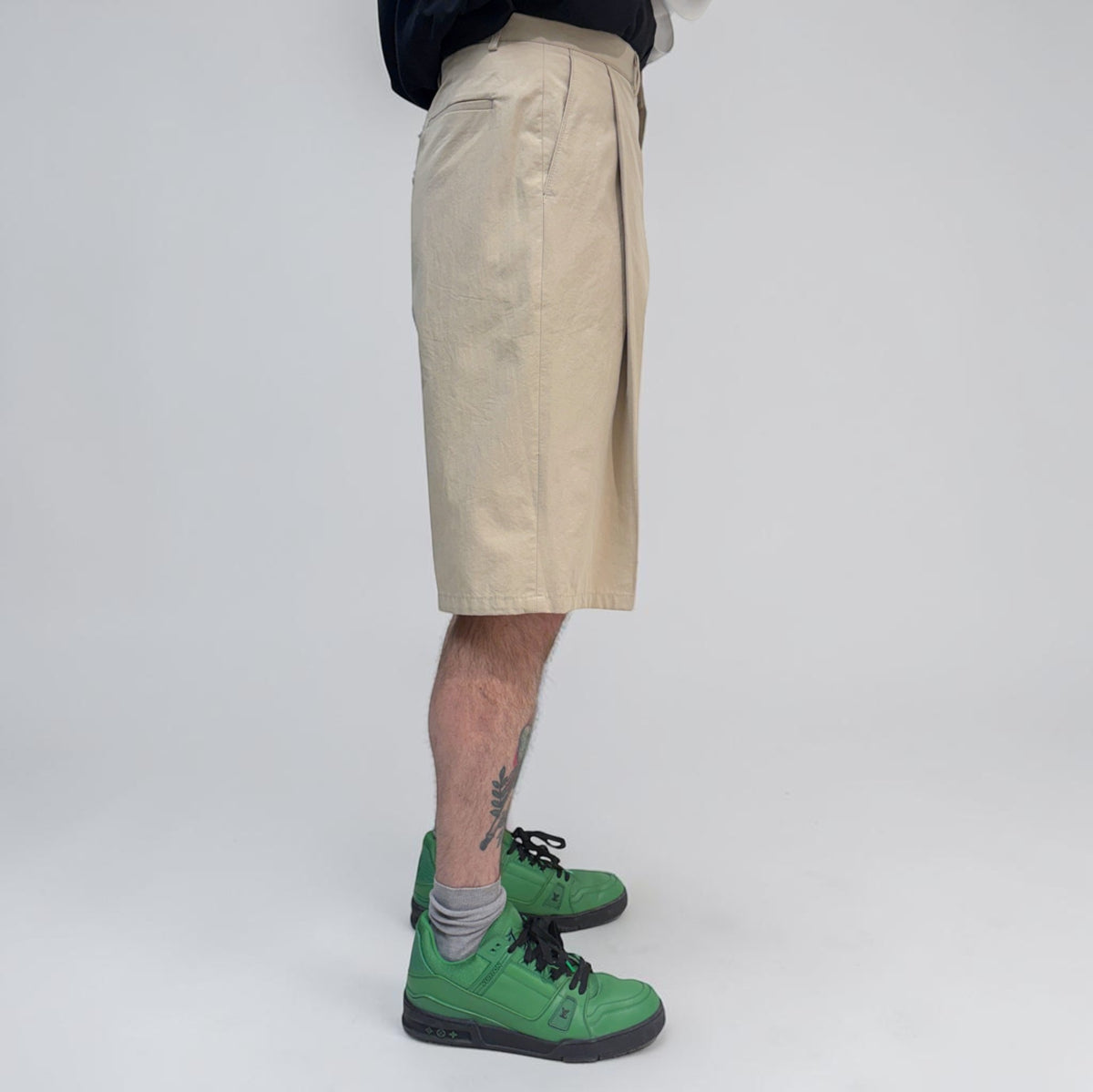 Senne Capital Pleated Shorts Tan | ODD EVEN
