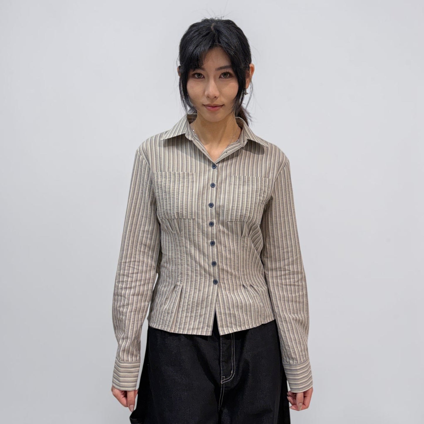 Askhaki Seoul Carrie Shirt Olive | ODD EVEN