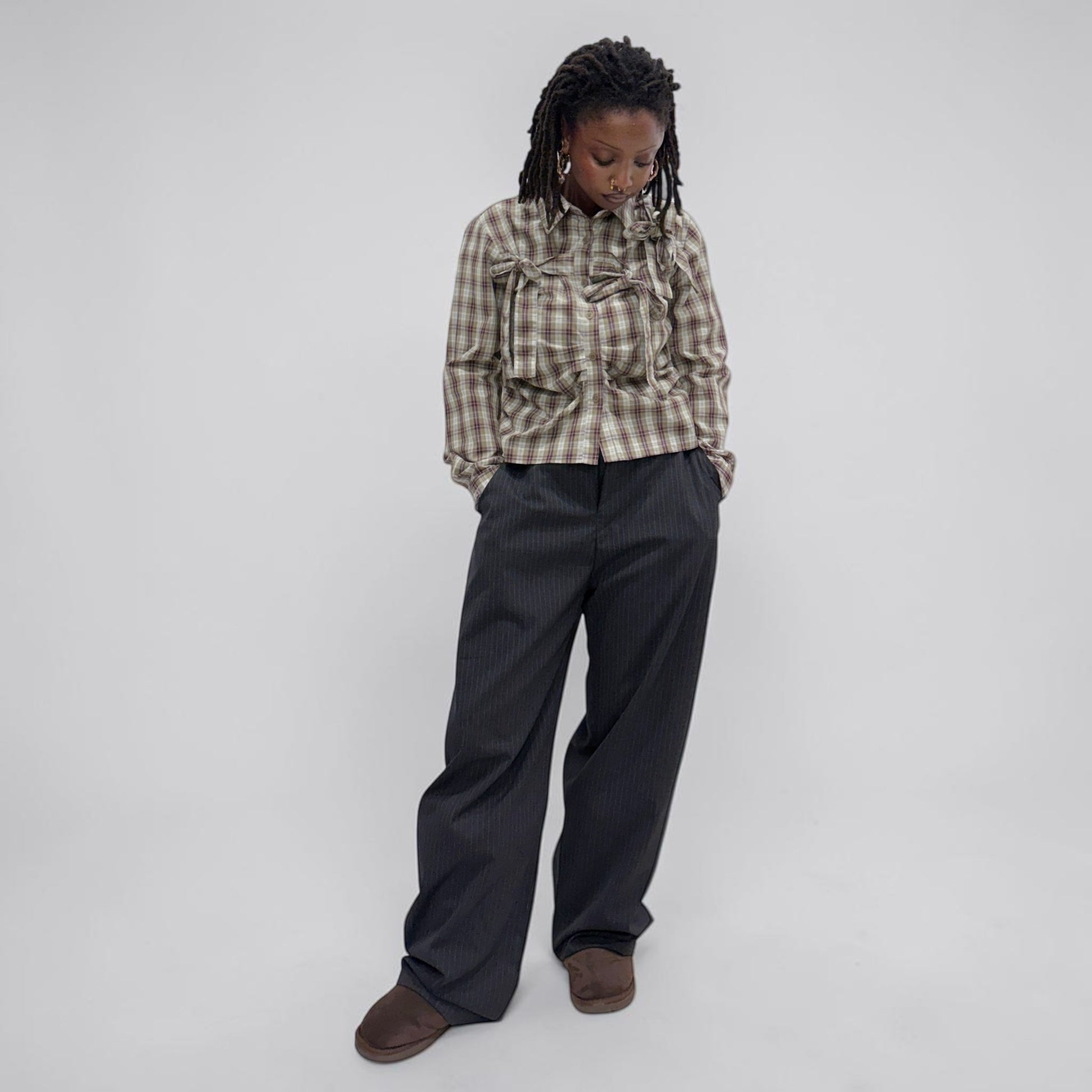Askhaki Seoul Ribbons Shirt Tan/Burgundy | ODD EVEN