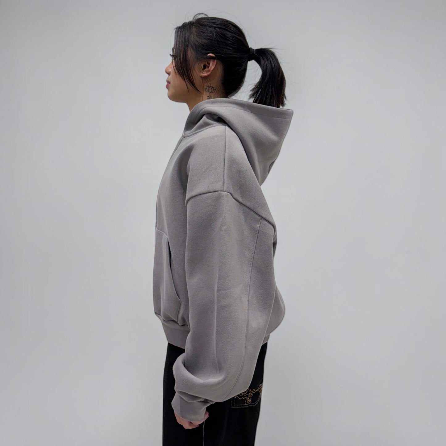 Invis-Able Hamptons Hoodie Smoke | ODD EVEN