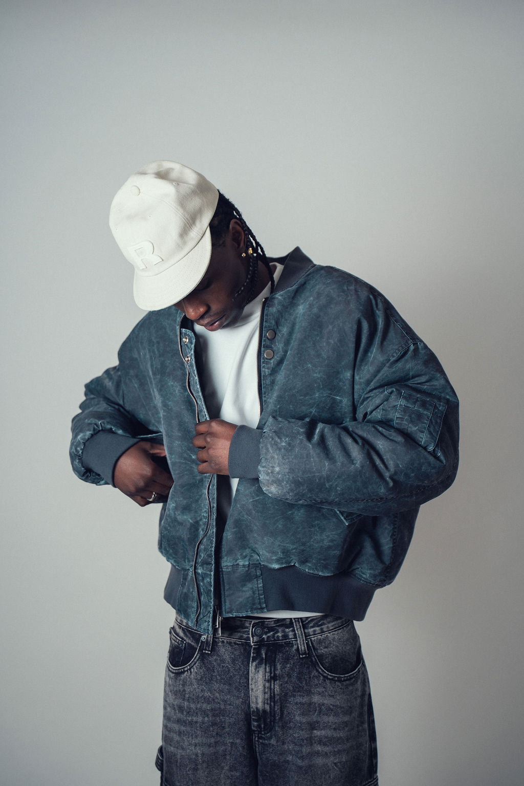 Invis-Able Midnight Jacket Charcoal | ODD EVEN