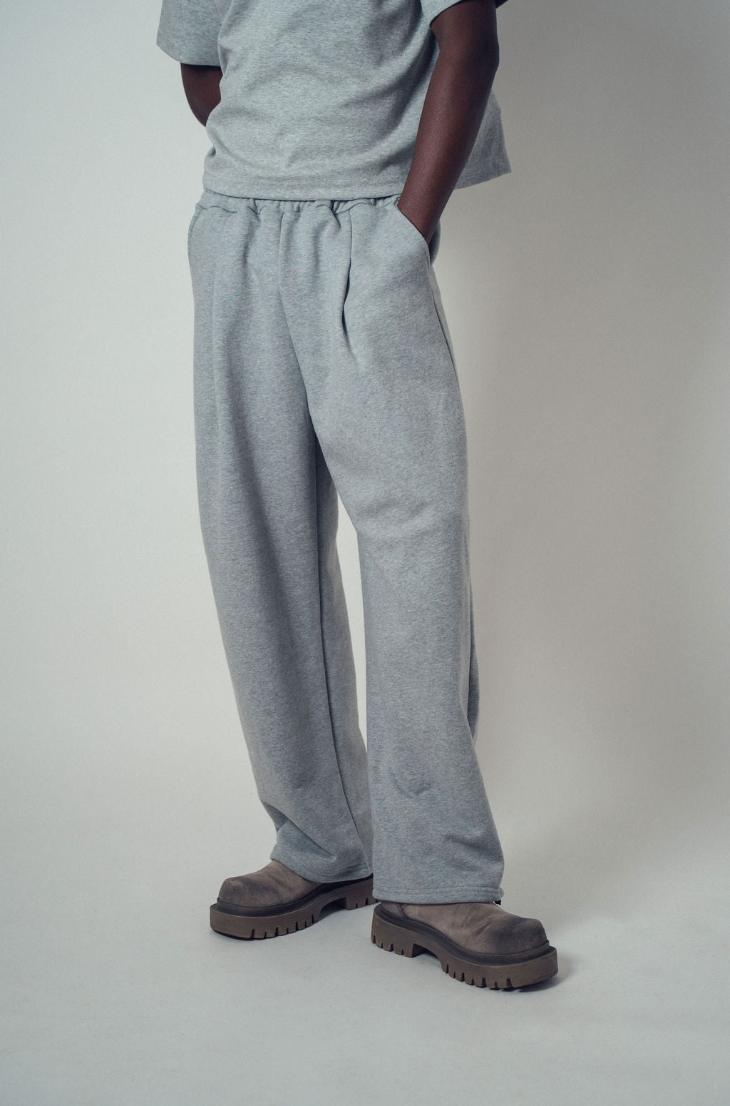 Lur Baggy Track Pants Dark Grey | ODD EVEN