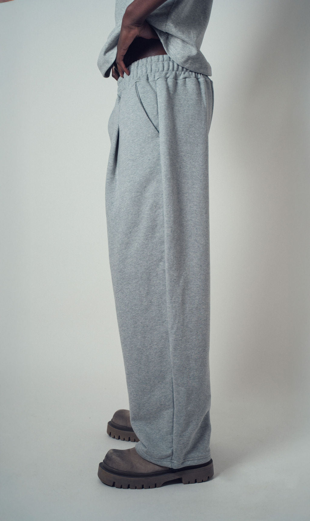 Lur Baggy Track Pants Dark Grey | ODD EVEN