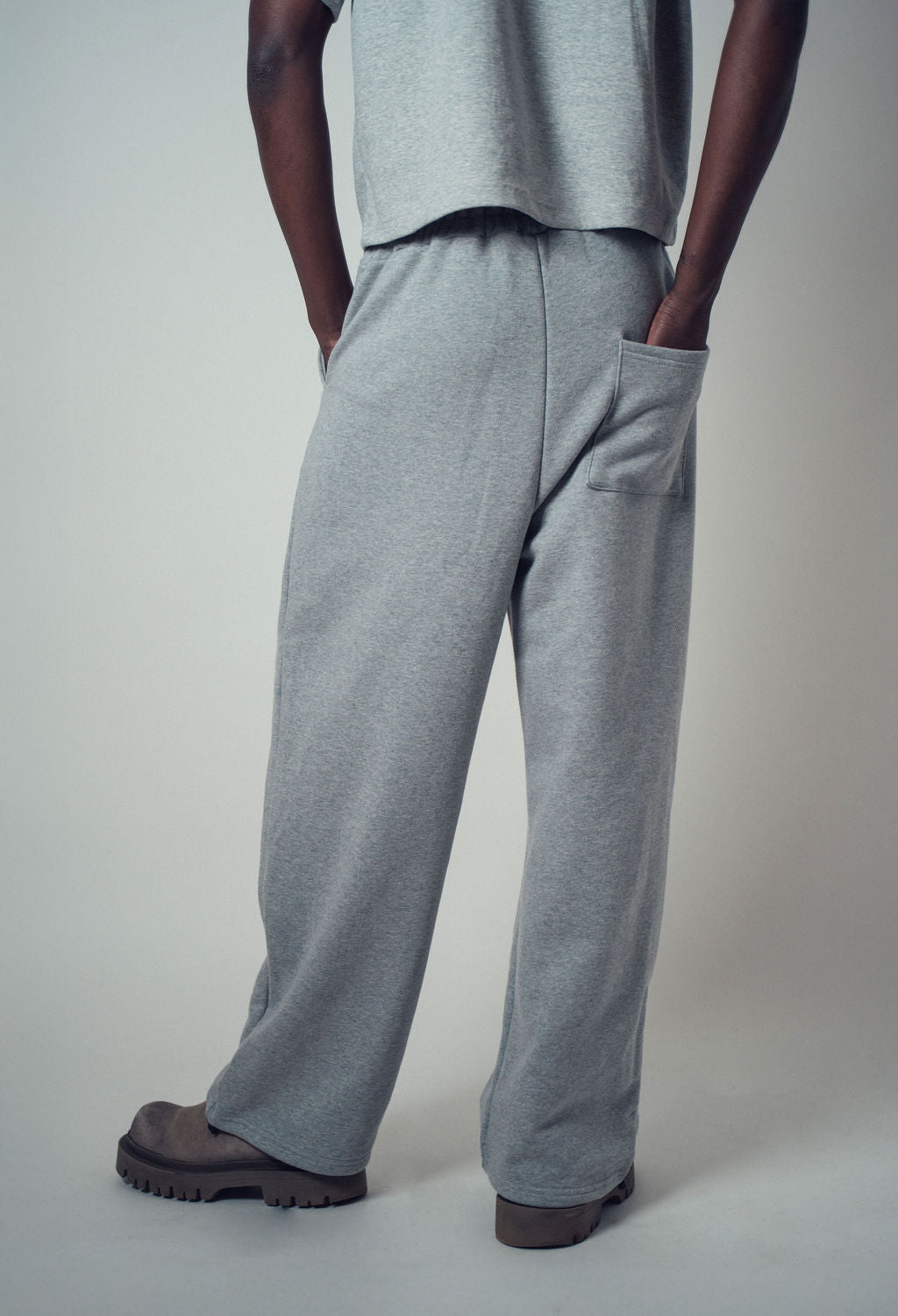 Lur Baggy Track Pants Dark Grey | ODD EVEN