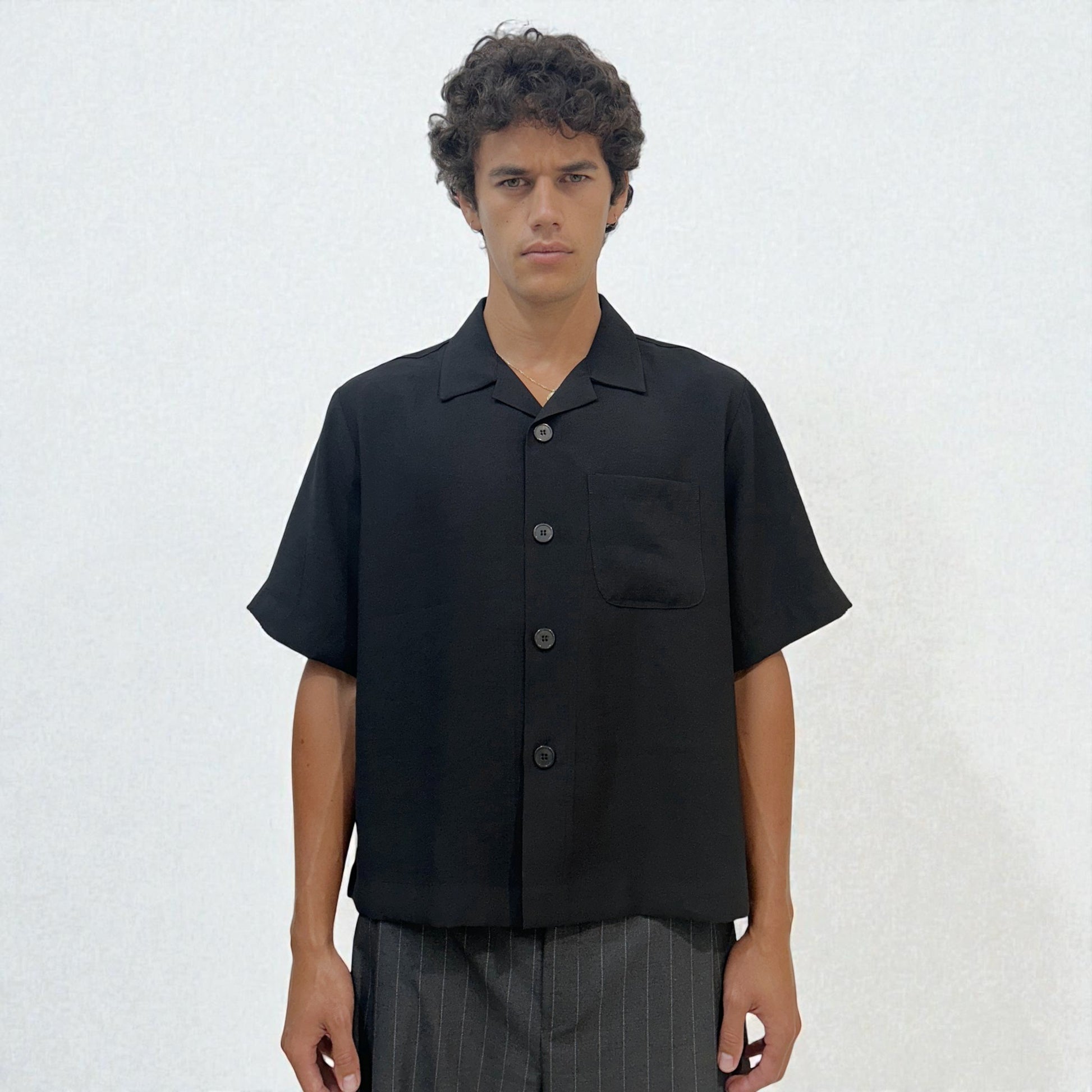 Malenkii Vacation S/S Shirt Black | ODD EVEN