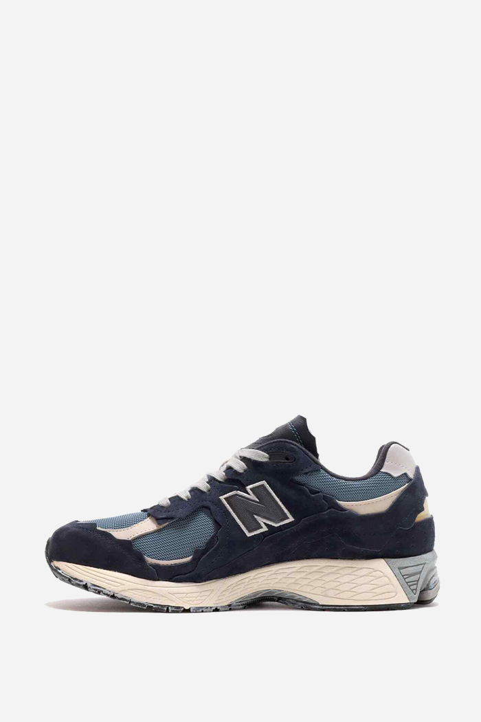 New Balance Protection Pack 2002R Dark Navy | ODD EVEN